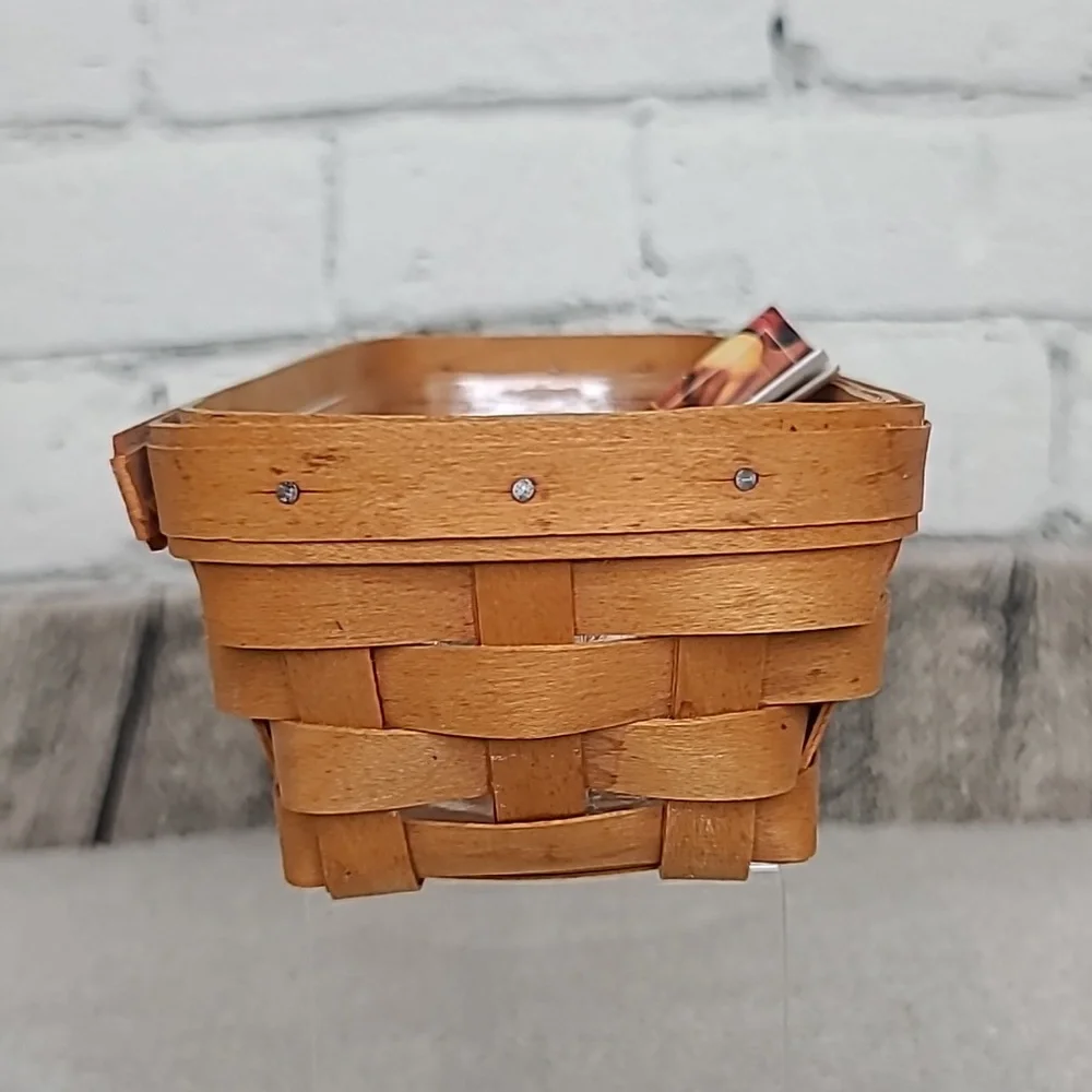 Longaberger Handmade Woven Vintage 1999 Classic Cracker Basket 14508 with Insert